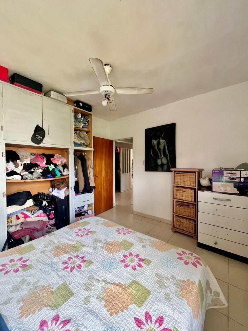 Imagen de la propiedad CASA EN VENTA CON TERRENO CALLE CHURRARIN 3200